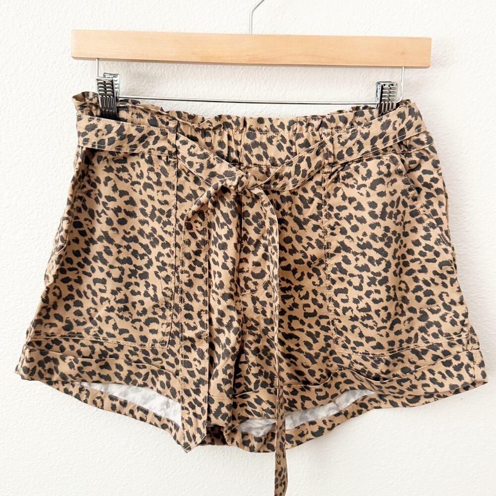 AERIE | Leopard Print Tan Black Paperbag Tie Belted Waist Shorts | Size Medium - Picture 2 of 7